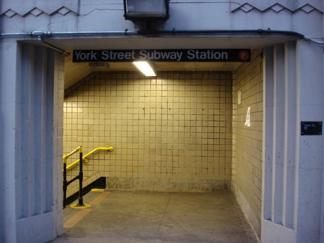York St. F station