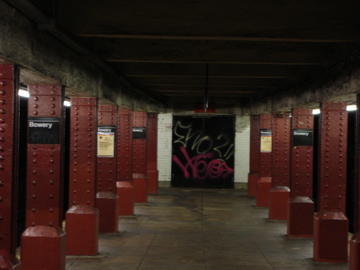 Bowery J & M subway