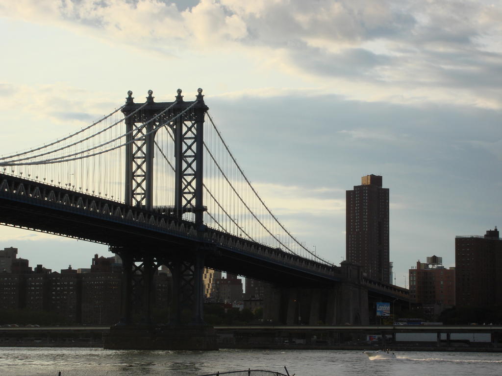 Manhattan Bridge