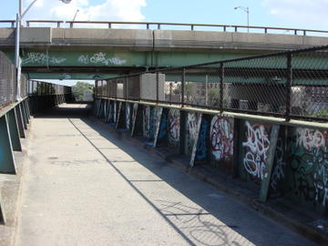 uninspired graffitti
